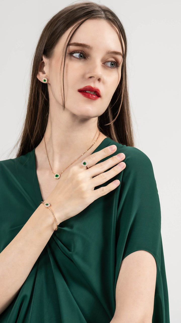 Bonbon Ice Emerald Ring in Yellow Gold